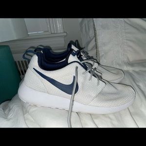 Nike customized roche